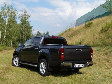 Isuzu D-MAX II 1.9 DDI 163KM 4x4 &ndash; Twardy gość&hellip;